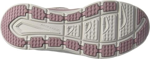 Skechers Relaxed Fit: D'Lux Walker - New Moment Sneakers, Lavender in Saudi Arabia