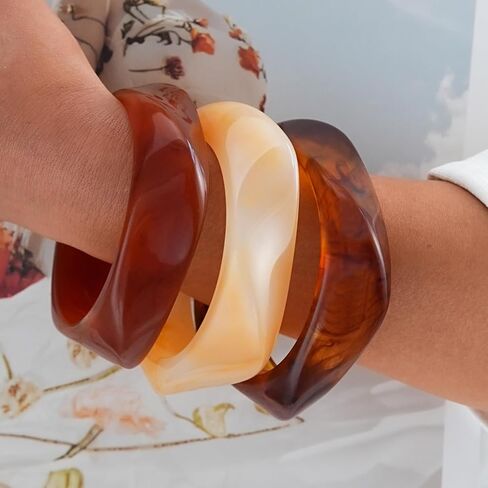 Chunky Resin Acrylic Bangle Bracelets for Women, Statement Wide Geometric Bangles Set, Fashion Stackable Bracelet Trendy Jewelry Gift in Kuwait