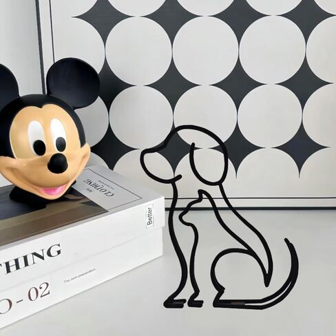 منحوتة فنية بسيطة، خط معدني تجريدي معدني شخصي، حرف فنية بسيطة، زخارف رسم خطية مبتكرة للجدار، غرفة المعيشة، ديكور مكتب المكتب المنزلي (الكلاب والقطط) in Kuwait