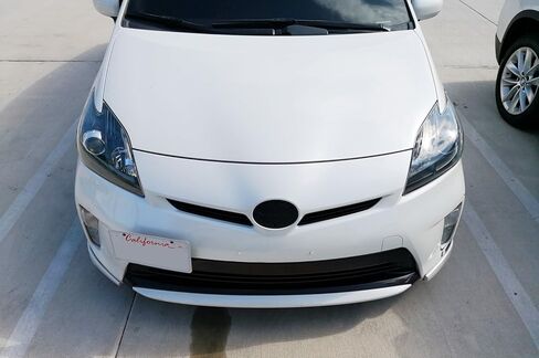 iJDMTOY No Drill Front Bumper Tow Hook License Plate Mounting Bracket Adapter Kit Compatible with 2010-2015 Toyota Prius (XW30) in Kuwait