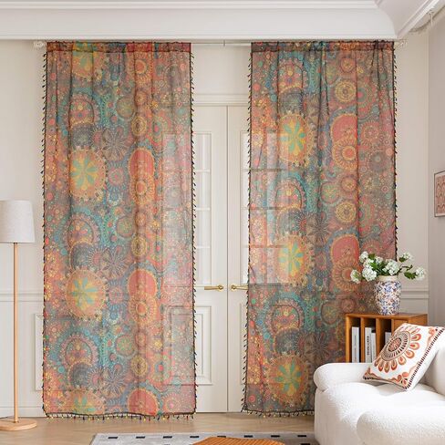 ستائر شفافة منقطة ملونة بطول 54 بوصة، حواف مهدبة وستائر شبه شفافة مزخرفة، معالجة نوافذ كبيرة لغرفة المعيشة/غرفة النوم، لوحتان in Kuwait