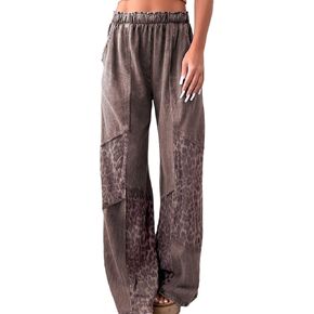 بنطال نسائي واسع الساق مرقع بطبعة الفهد، بنطال معدني مرن عالي الخصر، بنطال فضفاض غير رسمي مع جيوب in Kuwait