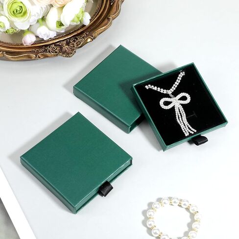 عبوتان من علب هدايا المجوهرات الصغيرة، صندوق هدايا القلادة، 3.5 × 3.5 × 0.7 بوصة، صناديق مجوهرات من الورق المقوى، صندوق هدايا سوار مربع لأساور القلادة والأقراط (أخضر) in Kuwait