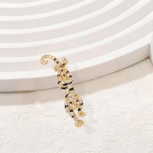 Tiger Brooches for Women Men Dainty Punk Vintage Crystal Enamel Animal Gold Roaring Tiger Badg Head Brooch Lapel pin Suit Jewelry Gifts in Kuwait