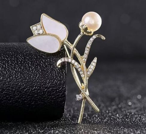Cute Tulip Flower Brooch Rhinestone Pearl Floral Pin for Women Fashion Elegant Botanical Flower Vintage Brooch Lapel Pin Tulip brooch Wedding Banquet Gift in Saudi Arabia