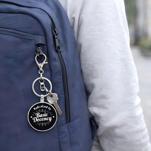 2 سلسلة مفاتيح ملهمة، قلادة اقتباس "متطرفة من خلال الحشمة الأساسية"، حلقة مفاتيح من سبائك الزنك مع مشبك جراد البحر وقبة زجاجية كريستالية، هدية سلسلة مفاتيح ذات موقف بسيط in Kuwait