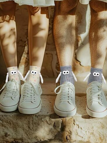 2 Pairs Birthday Holding Hands Socks Funny Magnetic 3D Doll Couple Sock Grey White Magnetic Holding Hands Socks for Women Men Family Supplies in Saudi Arabia
