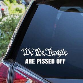 ملصق سيارة We The People are Pissed Off - ملصق فينيل للشاحنة، أو الباب الخلفي، أو النافذة، أو سيارات الدفع الرباعي (أبيض) in Kuwait