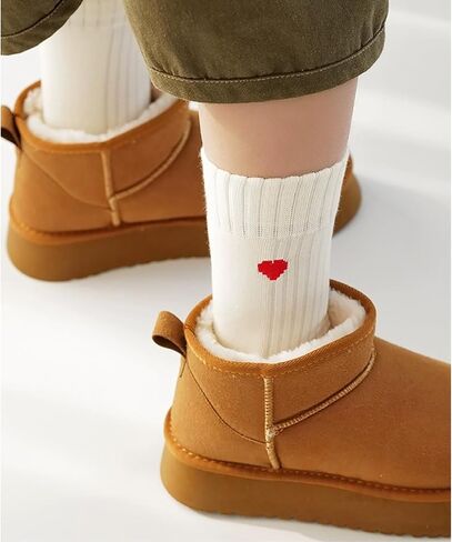 Cute heart Casual Crew Socks Athletic Funny Novelty Socks For Women Cushioned socks in Kuwait