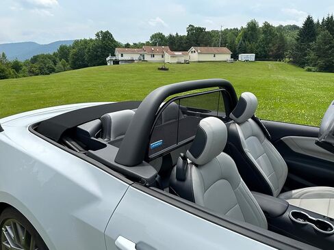 يناسب عاكس الرياح Love The Drive سيارات موستانج المكشوفة من 2024 إلى 2030 مع شريط إضاءة CDC أو شريط نمط in Kuwait