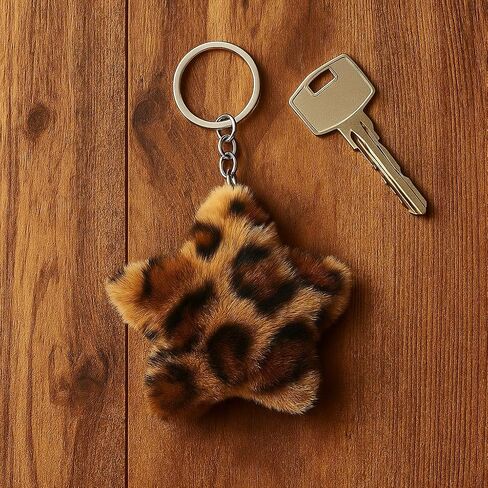 سلسلة مفاتيح على شكل نجمة - سلاسل مفاتيح على شكل نجمة غامضة من القطيفة للنساء مع نمط الفهد الأسود البني، هدايا سلاسل مفاتيح لطيفة لعشاق الموضة ومحبي طباعة الحيوانات in Kuwait