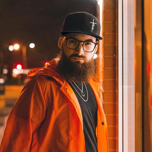 قبعة بيسبول للرجال، قبعات Snapback للرجال، قبعات مسطحة ذات حافة للرجال in Kuwait