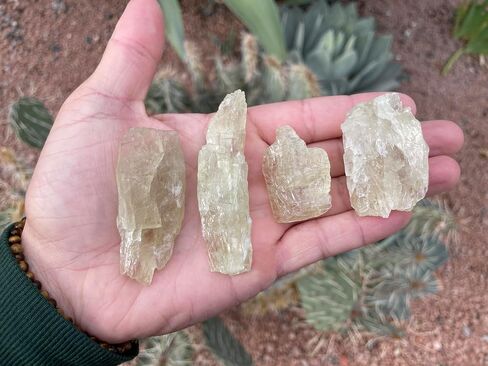 Starborn Natural Spodumene Crystal in Saudi Arabia