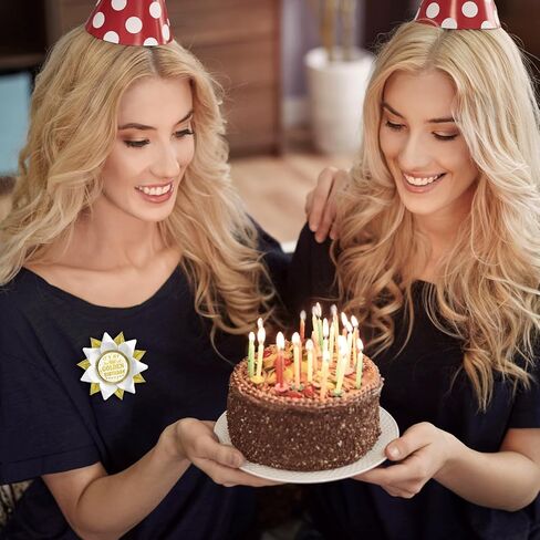 إنه زر عيد ميلادي الذهبي، دبابيس أزرار عيد ميلاد ذهبية سعيدة مصنوعة يدويًا للنساء والرجال، لوازم زينة حفلات عيد الميلاد وأفكار الهدايا (3.75 * 3.75 بوصة) in Kuwait