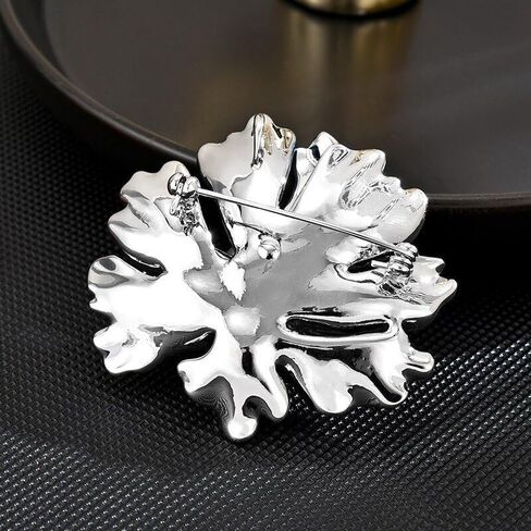 Pearl Floral Cluster Design Brooches for Women in Saudi Arabia