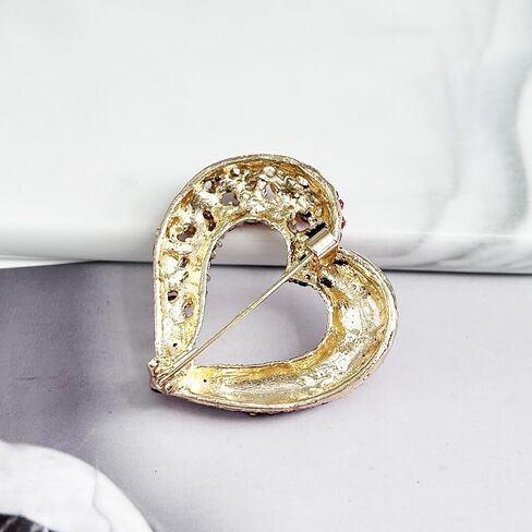 Red Heart Vintage Style Rhinestone Crystal Brooch Pin For Women Jewelry in Saudi Arabia