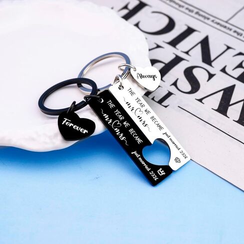 Wedding Gifts for Couples 2026 Mr and Mrs Gifts His and Hers Gift Couple Keychain Bridal Shower Gift for Bride And Groom in Kuwait