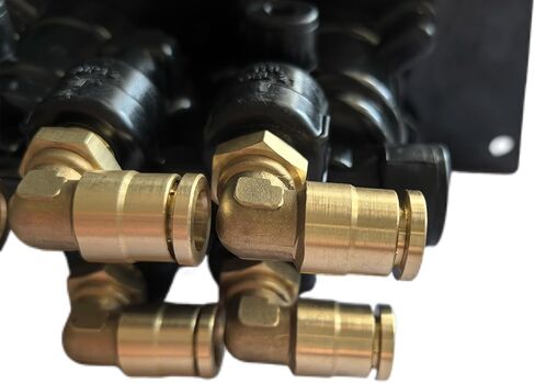 صمام فرامل التحكم في داش متوافق مع Freightliner MV3 Bendix 5013293 801631 745-5013293 BX801631 in Kuwait