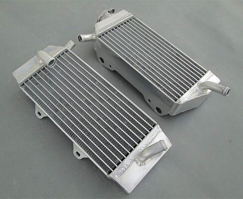 Alumimum Radiator + Silicone hose For 2005-2008 Honda CRF450R CRF450 2005 2006 2007 2008 (Red) in Kuwait