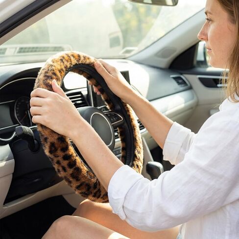 Brown Leopard Print Fuzzy Steering Wheel Cover for Women, Universal 15 Inch Fur Steering Wheel Cover Fit Auto, Vehicle Wheels Protector Cheetah Print Car Accessories- 1 Pc in Kuwait