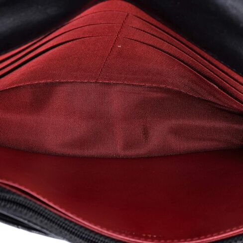 محفظة CHANEL Pre-Loved 19 على سلسلة من جلد الحمل المبطن، باللون الأسود in Kuwait