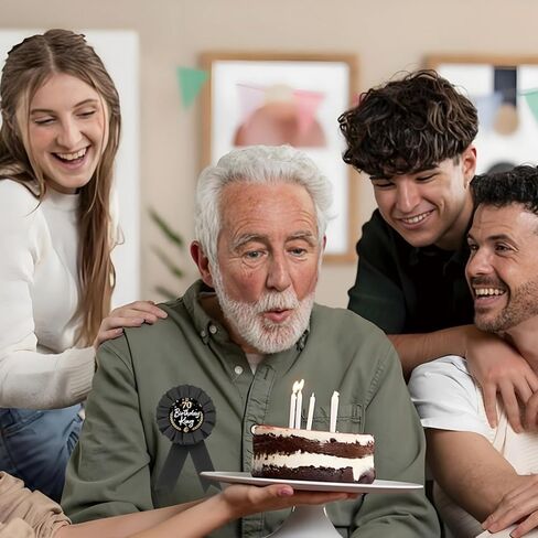 دبوس شارة صفيح لعيد الميلاد السبعين من It's My 70، دبوس زر عيد ميلاد سعيد السبعين باللون الأسود، زر ملك عيد الميلاد 70 للرجال، لوازم حفلات بروش بشريط جائزة السبعين in Saudi Arabia