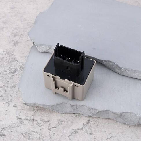8Pin Flasher Relay 81980-50030 Compatible with Toyota Yaris RAV4 97-10 in Saudi Arabia