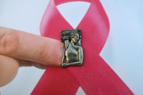 Jim Clift Design Breast Cancer Awareness Lapel Pin in Kuwait