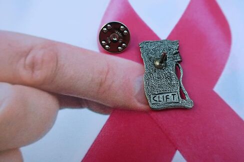 Jim Clift Design Breast Cancer Awareness Lapel Pin in Kuwait
