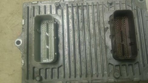 Engine ECM Control Module Fits 12 Compass P68070204AE 68070204AE in Saudi Arabia