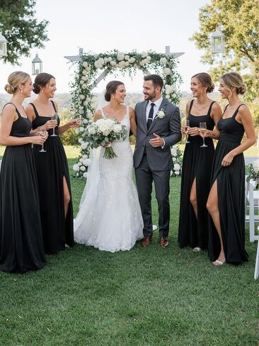 Bridesmaid Dresses for Women Chiffon V-Neck Ruffle Strapless Backless Evening Dresses with Slit in Saudi Arabia