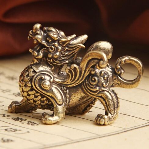 Feng Shui Qilin Statue Decoration Retro Brass Pendant Tabletop Ornaments Key Chain Pendant Vintage Lucky Flying Qilin in Saudi Arabia