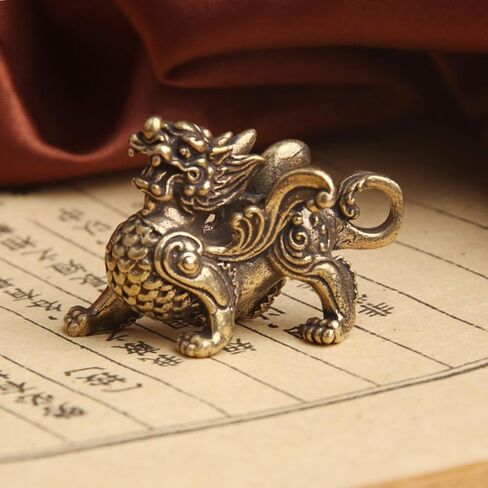 Feng Shui Qilin Statue Decoration Retro Brass Pendant Tabletop Ornaments Key Chain Pendant Vintage Lucky Flying Qilin in Saudi Arabia