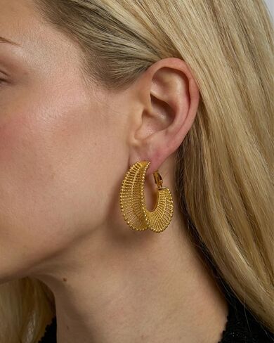 Chunky Gold Hoop Earrings for Women Lightweight Boho Woven Mesh Hoops Gold Plated Statement Earrings for a Trendy Artistic Look in Kuwait