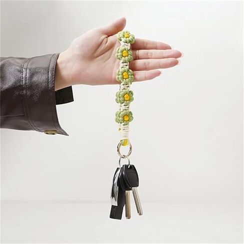 Green Macrame Wristlet Keychain,Cute Daisy Key Chains Women for Car Keys Boho Flower Keychains Handmade Bracelet for Keys Accessories in Saudi Arabia