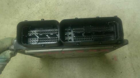 Engine ECM Control Module 2.0L Fits 08-11 Golf GTI 1K0 907 115 S 1K0907115S in Saudi Arabia