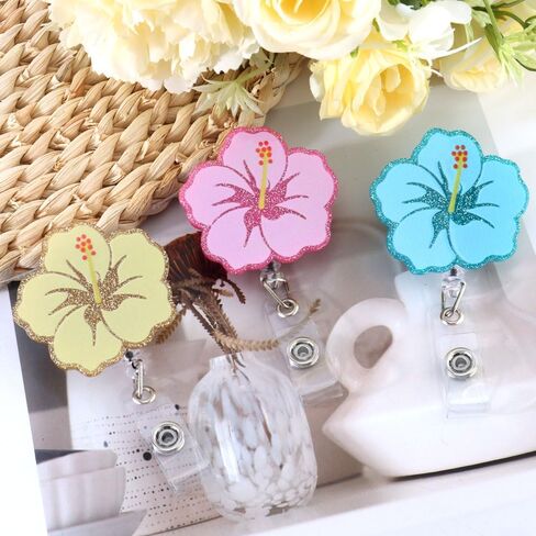 3 قطع من بكرة شارة زهرة الكركديه اللطيفة، بكرات حامل شارة ممرضة ممتعة قابلة للسحب، علامة اسم لامعة من الأكريليك، معرف التمساح الطبي، مشبك حامل شارة طبية للممرضة، معلم العمل، مكتب الطالب RN in Kuwait