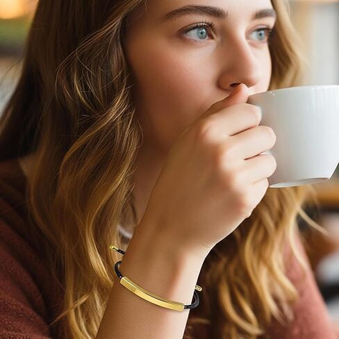 سوار من الجلد من الفولاذ المقاوم للصدأ مطلي بالذهب عيار 18 قيراط للنساء، سوار معصم منزلق من جلد البقر الأصلي قابل للتعديل - هدية مجوهرات الصداقة الحديثة للفتيات المراهقات in Kuwait