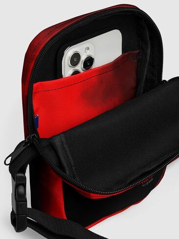 شعار حقيبة كروس سترينجر ثينجز - مرخصة رسميًا in Kuwait