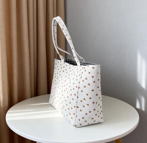 Women's Corduroy Tote Bag - Large Capacity Shoulder Handbag for Everyday Commuting & Casual Use in Saudi Arabia