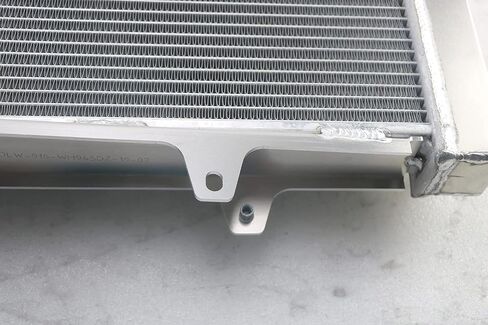 مشعاع CU945 متوافق مع محرك Toyota 4Runner Pickup 2.4L L4 1984-1995، مشعاع Toyota 4Runner، 3 نوى صف in Kuwait