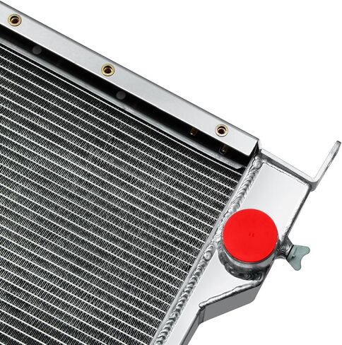 3 صفوف من المبرد المناسب للحالة IH جرافة انزلاقية التوجيه 1845C 1840 موديلات بدون محركات معتمدة للانبعاثات #1347609C1 301877A1 مشعاع بديل للجرارات in Kuwait