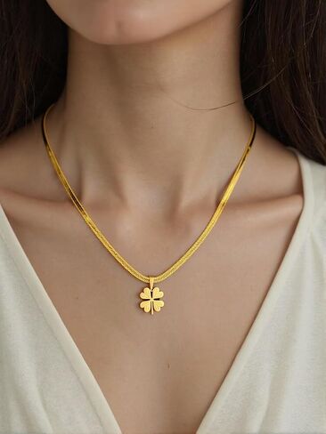 Gold Silver St Patricks Day Shamrock Necklace for Women Men Chunky Clover Pendant Blade Chain Saint Patrick Necklace Titanium Steel Shamrock Charm Necklace for Women Men St. Patrick's Day Costume Accessories in Saudi Arabia
