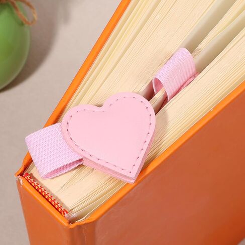 قطعتان من الإشارات المرجعية الجلدية المغناطيسية مع مشبك قلم حامل قلم مغناطيسي على شكل قلب هدية لطيفة لمحبي الكتب وقراء الكتب وإكسسوارات الكتب للنساء والفتيات ودفاتر الملاحظات والمجلات والتقويمات القياسية (وردي) in Kuwait