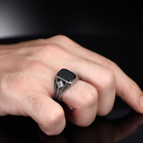 Men’s Silver-Plated Stainless Steel Onyx Ring – Black Onyx Cushion Signet, Geometric Chevron Band with Square Accent, Vintage Statement Ring, Tarnish-Resistant Comfort Fit in Kuwait