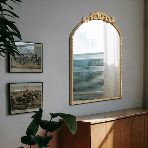 مرآة حائط مقوسة عتيقة، مرآة بإطار معدني متعثر مع سطح زخرفي منحوت منقوش للحمام وغرفة المعيشة وغرفة النوم، لمسة نهائية ذهبية عتيقة (26 × 18 بوصة) in Kuwait