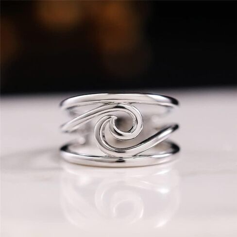 1pc Minimalist Geometric Wave Women's Ring Stylish Everyday Wear Personalized Gifts for Her Elegant Charm and Graceful Sophistication Unique Fashion Accessory Perfect in Saudi Arabia