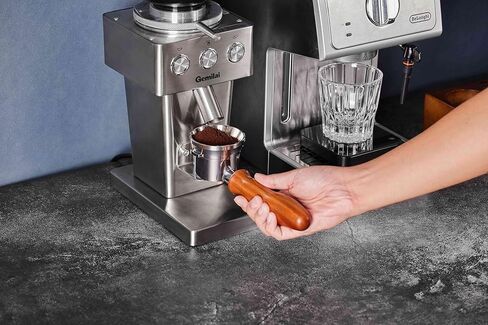 أداة wdt للإسبريسو تسمى أداة التوزيع أو أداة تقليب الإسبريسو، قاعدة من الفولاذ المقاوم للصدأ، ثقل موازن ومقبض من الخشب الطبيعي، تحتوي على 8 أدوات تقليب القهوة بإبر الإسبريسو يمكنها تفتيت الكتل. in Kuwait