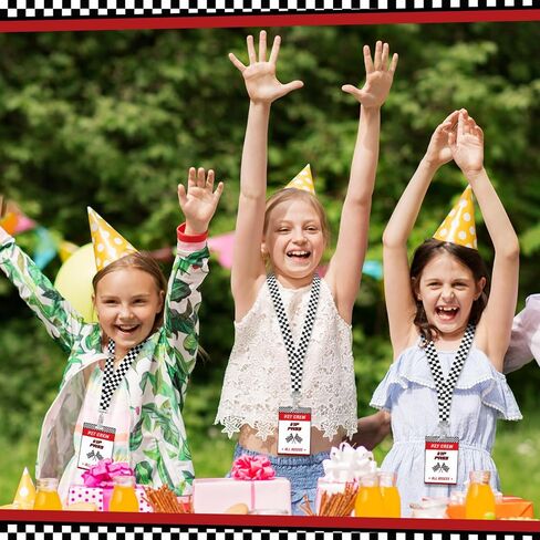 30 مجموعة من بطاقات مرور VIP للسباقات، بطاقات شارة VIP من مادة PVC مع حبال سباق مربعة باللونين الأبيض والأسود لتزيين حفلات السباق وحفلات الألعاب ومستلزمات حفلات أعياد الميلاد وملحقات تمرير خلف الكواليس in Kuwait