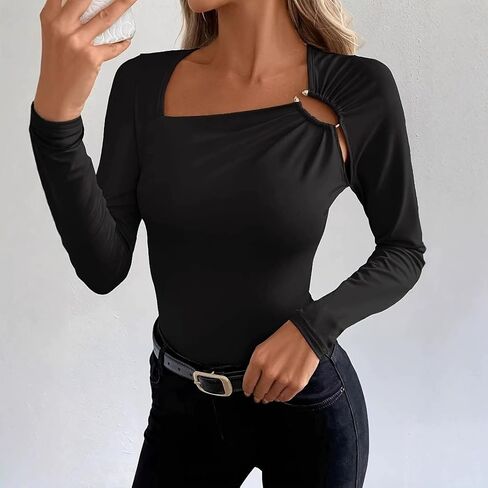 بلوزة نسائية سوداء ضيقة بأكمام طويلة بتصميم أنيق على الكتف مع لمسات من الأزرار المعدنية، بلوزة ضيقة in Saudi Arabia